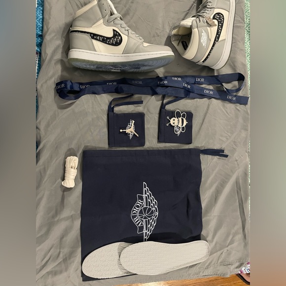 These are Air Jordan/Dior One of a kind/Authentic special edition high-tops. - Picture 11 of 11
